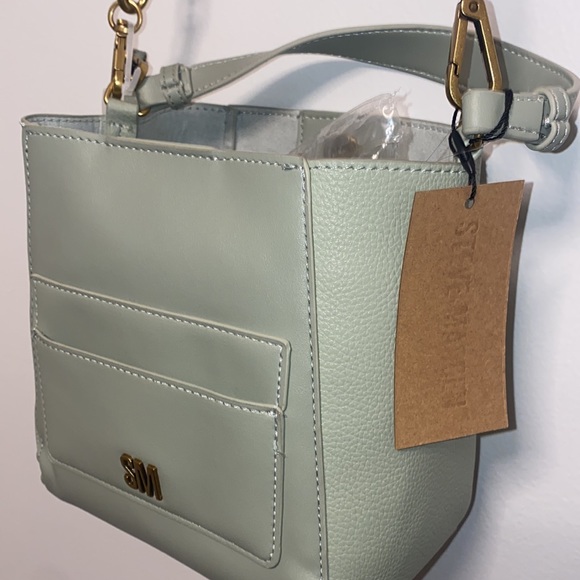 Steve Madden Handbags - NWT Steve Madden light green Bferdy bag with ID case crossbody